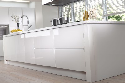 Strada Gloss White